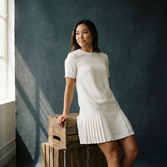 Zara Dresses & Skirts - Zara White Pleated Hem Shift Dress Minimalist Mod Short Sleeve Large Preppy